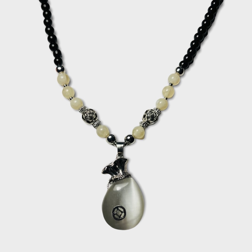NWT Fashion Necklace